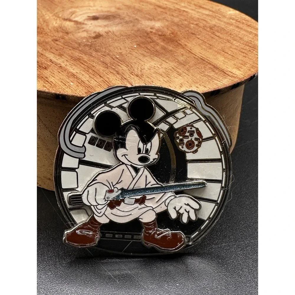 Mickey As Luke Skywalker Jedi 2007 Disney Characters As Star Wars Trading Pin